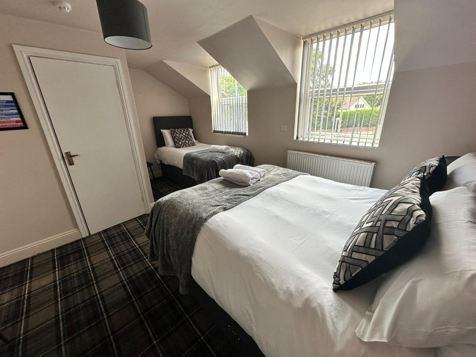 Hotel The Pub & With Onsite Free Parking 2 Minutes From Legoland